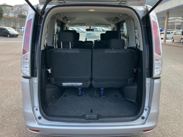 セレナ ２０Ｓ　新品タイヤ／純正　メモリーナビ／電動スライドドア／ＥＴＣ／ＥＢＤ付ＡＢＳ／クルーズコントロール／バックモニター／ワンセグＴＶ／エアバッグ　運転席／エアバッグ　助手席／パワーウインドウ　バックカメラ（21枚目）