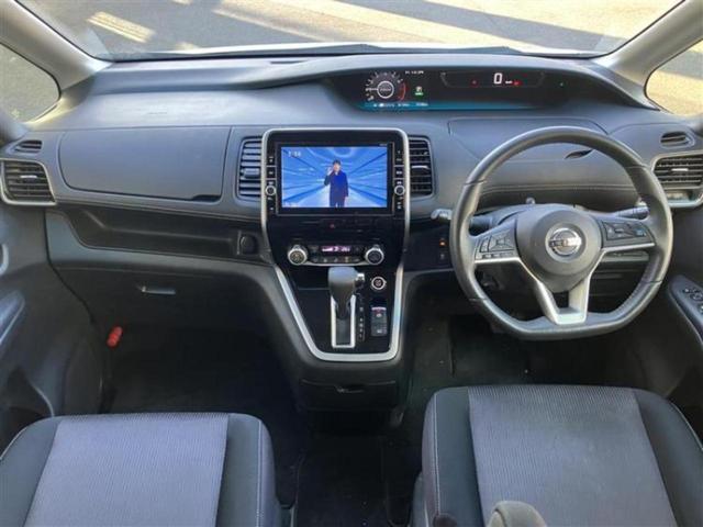 セレナ ハイウェイスタープロパイロットエディション　保証書／純正　９インチ　ナビ／フリップダウンモニター／エマージェンシーブレーキ／両側電動スライドドア／車線逸脱防止支援システム／プロパイロット／ドライブレコーダー　社外／ヘッドランプ　ＬＥＤ　ドラレコ（4枚目）