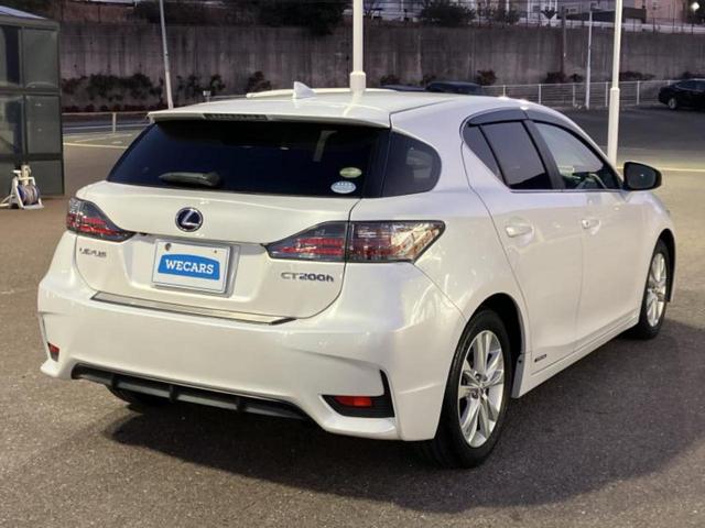 ＣＴ ＣＴ２００ｈバージョンＣ　新品タイヤ／保証書／純正　ＳＤナビ／シートヒーター　前席／シート　合皮／ドライブレコーダー　社外／ヘッドランプ　ＬＥＤ／ＵＳＢジャック／Ｂｌｕｅｔｏｏｔｈ接続／ＨＤＭＩ接続／ＥＴＣ／ＥＢＤ付ＡＢＳ（3枚目）