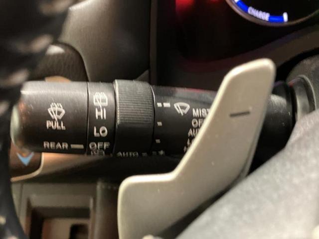 ＣＴ ＣＴ２００ｈバージョンＣ　新品タイヤ／保証書／純正　ＳＤナビ／シートヒーター　前席／シート　合皮／ドライブレコーダー　社外／ヘッドランプ　ＬＥＤ／ＵＳＢジャック／Ｂｌｕｅｔｏｏｔｈ接続／ＨＤＭＩ接続／ＥＴＣ／ＥＢＤ付ＡＢＳ（17枚目）