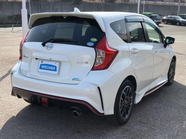 ノート ニスモ　新品タイヤ／保証書／純正　ＳＤナビ／ヘッドランプ　ＨＩＤ／Ｂｌｕｅｔｏｏｔｈ接続／ＥＴＣ／ＥＢＤ付ＡＢＳ／横滑り防止装置／アイドリングストップ／バックモニター／フルセグＴＶ／ＤＶＤ　バックカメラ（3枚目）