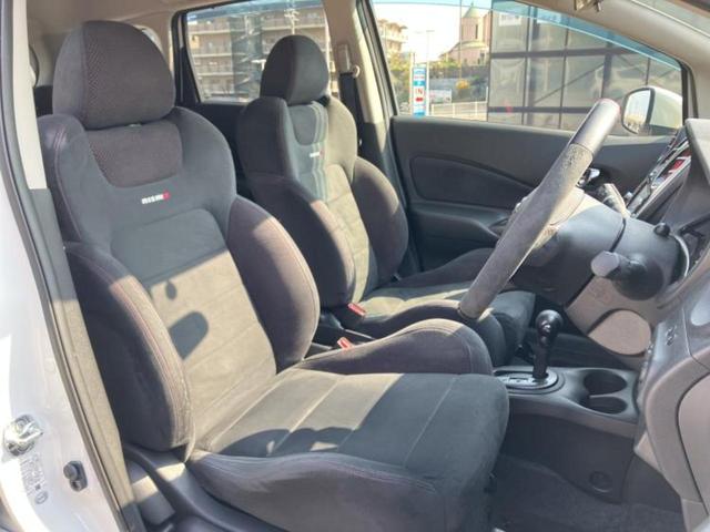 ノート ニスモ　新品タイヤ／保証書／純正　ＳＤナビ／ヘッドランプ　ＨＩＤ／Ｂｌｕｅｔｏｏｔｈ接続／ＥＴＣ／ＥＢＤ付ＡＢＳ／横滑り防止装置／アイドリングストップ／バックモニター／フルセグＴＶ／ＤＶＤ　バックカメラ（4枚目）