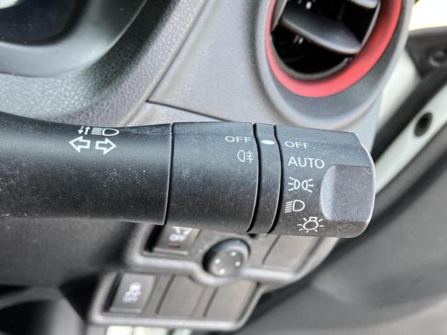 ノート ニスモ　新品タイヤ／保証書／純正　ＳＤナビ／ヘッドランプ　ＨＩＤ／Ｂｌｕｅｔｏｏｔｈ接続／ＥＴＣ／ＥＢＤ付ＡＢＳ／横滑り防止装置／アイドリングストップ／バックモニター／フルセグＴＶ／ＤＶＤ　バックカメラ（15枚目）