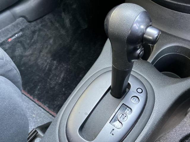 ノート ニスモ　新品タイヤ／保証書／純正　ＳＤナビ／ヘッドランプ　ＨＩＤ／Ｂｌｕｅｔｏｏｔｈ接続／ＥＴＣ／ＥＢＤ付ＡＢＳ／横滑り防止装置／アイドリングストップ／バックモニター／フルセグＴＶ／ＤＶＤ　バックカメラ（17枚目）