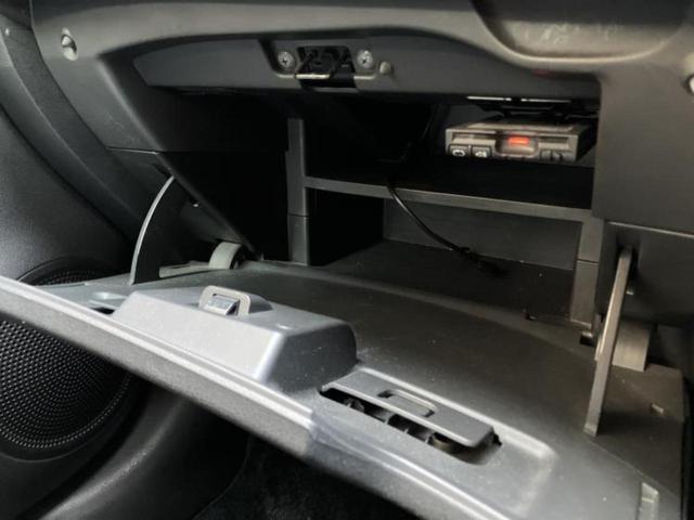 ノート ニスモ　新品タイヤ／保証書／純正　ＳＤナビ／ヘッドランプ　ＨＩＤ／Ｂｌｕｅｔｏｏｔｈ接続／ＥＴＣ／ＥＢＤ付ＡＢＳ／横滑り防止装置／アイドリングストップ／バックモニター／フルセグＴＶ／ＤＶＤ　バックカメラ（32枚目）