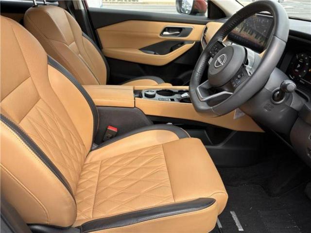 エクストレイル ４ＷＤ　Ｇ　ｅ－４ＯＲＣＥ　保証書／純正　１２．３インチ　メモリーナビ／インテリジェントルームミラー／衝突安全装置／シートヒーター　前席／全方位モニター／車線逸脱防止支援システム／シート　合皮／プロパイロット　全周囲カメラ（5枚目）