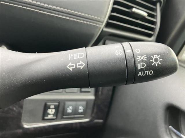 セレナ ハイウェイスターＶセレクション２　新品タイヤ／保証書／純正　９インチ　ＳＤナビ／フリップダウンモニター／インテリジェントルームミラー／衝突安全装置／両側電動スライドドア／アラウンドビューモニター／車線逸脱防止支援システム　全周囲カメラ（19枚目）