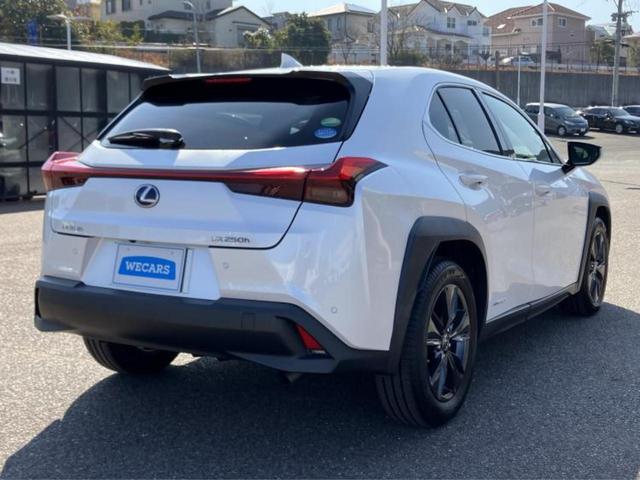 ＵＸ ＵＸ２５０ｈ　保証書／純正　ＳＤナビ／衝突安全装置／車線逸脱防止支援システム／電動バックドア／ドライブレコーダー　純正／ヘッドランプ　ＬＥＤ／ＵＳＢジャック／Ｂｌｕｅｔｏｏｔｈ接続／ＥＴＣ２．０／ＥＢＤ付ＡＢＳ（3枚目）