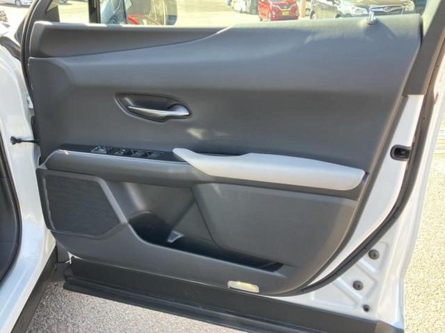 ＵＸ ＵＸ２５０ｈ　保証書／純正　ＳＤナビ／衝突安全装置／車線逸脱防止支援システム／電動バックドア／ドライブレコーダー　純正／ヘッドランプ　ＬＥＤ／ＵＳＢジャック／Ｂｌｕｅｔｏｏｔｈ接続／ＥＴＣ２．０／ＥＢＤ付ＡＢＳ（20枚目）