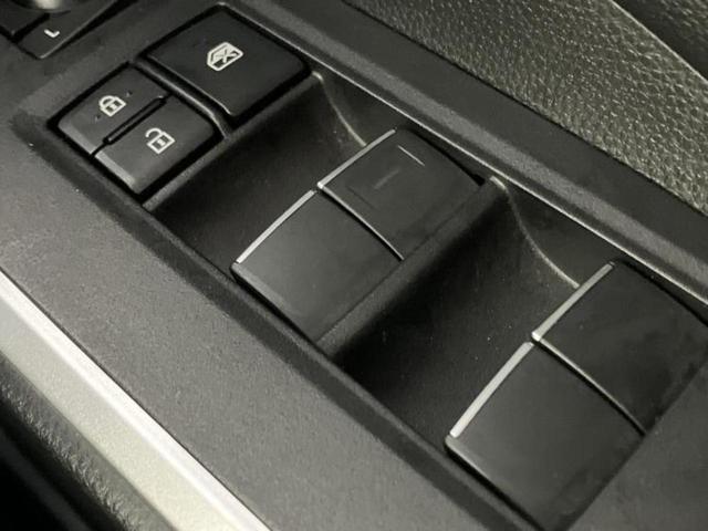 RAV4 4WDハイブリッドG 新品タイヤ/サンルーフ/保証書/ディスプレイオーディオ+ナビ9インチ/衝突安全装置/シートヒーター 前席/パノラミックビューモニター/車線逸脱防止支援システム/シート 合皮/電動バックドア 電動シート(31枚目)