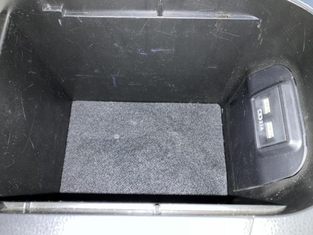 RAV4 4WDハイブリッドG 新品タイヤ/サンルーフ/保証書/ディスプレイオーディオ+ナビ9インチ/衝突安全装置/シートヒーター 前席/パノラミックビューモニター/車線逸脱防止支援システム/シート 合皮/電動バックドア 電動シート(36枚目)