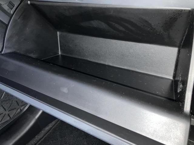 RAV4 4WDハイブリッドG 新品タイヤ/サンルーフ/保証書/ディスプレイオーディオ+ナビ9インチ/衝突安全装置/シートヒーター 前席/パノラミックビューモニター/車線逸脱防止支援システム/シート 合皮/電動バックドア 電動シート(37枚目)