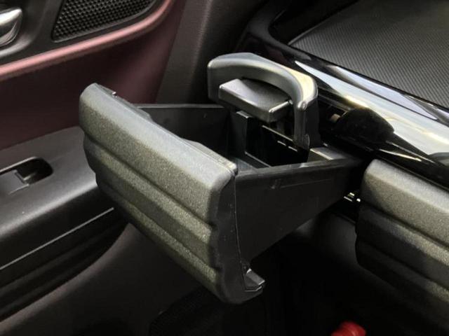 スペーシアカスタム ハイブリッドＸＳターボ　保証書／セーフティサポート（スズキ）／両側電動スライドドア／シートヒーター　前席／車線逸脱防止支援システム／登録済未使用車／ヘッドランプ　ＬＥＤ／ＵＳＢジャック／ＥＢＤ付ＡＢＳ／横滑り防止装置　禁煙車（31枚目）