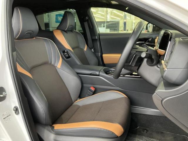 クラウンクロスオーバー ４ＷＤ　ＲＳアドバンスド　サンルーフ／純正エアロ／保証書／純正　ＳＤナビ／トヨタセーフティセンス／シートヒーター／車線逸脱防止支援システム／シート　フルレザー／ヘッドランプ　ＬＥＤ／Ｂｌｕｅｔｏｏｔｈ接続／ＥＴＣ２．０　４ＷＤ（4枚目）