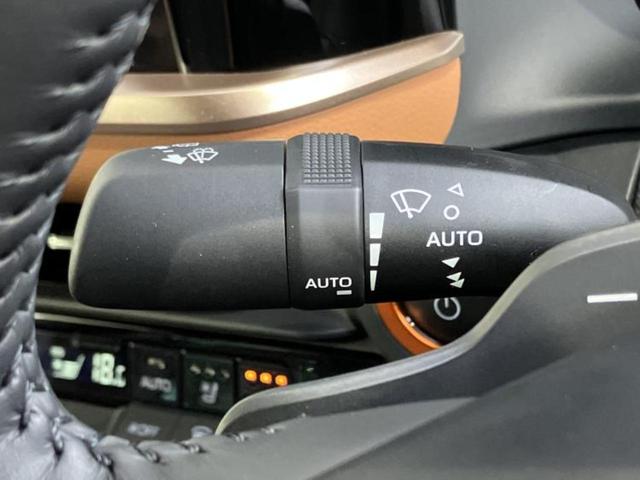 クラウンクロスオーバー ４ＷＤ　ＲＳアドバンスド　サンルーフ／純正エアロ／保証書／純正　ＳＤナビ／トヨタセーフティセンス／シートヒーター／車線逸脱防止支援システム／シート　フルレザー／ヘッドランプ　ＬＥＤ／Ｂｌｕｅｔｏｏｔｈ接続／ＥＴＣ２．０　４ＷＤ（16枚目）