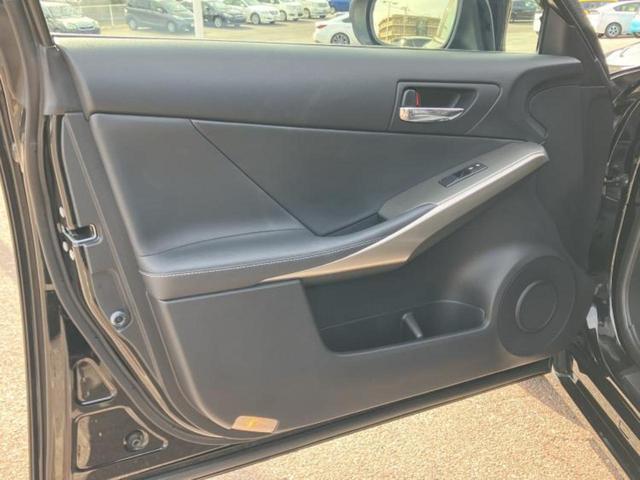 全国に店舗を展開しているのでどこでもお取り寄せが可能です！この車が気になるけど遠方だから・・・と諦める必要はありません！※別途陸送費が必要です。