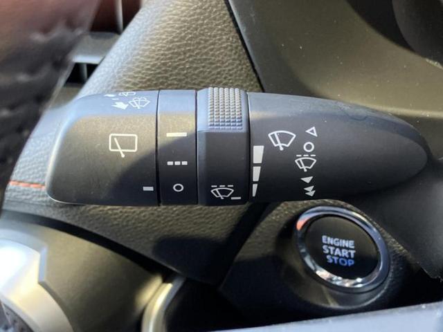 ＲＡＶ４ ４ＷＤアドベンチャー　新品タイヤ／保証書／純正　９インチ　ＳＤナビ／デジタルインナーミラー／衝突安全装置／エアーシート　前席／車線逸脱防止支援システム／シート　合皮／ヘッドランプ　ＬＥＤ／Ｂｌｕｅｔｏｏｔｈ接続　４ＷＤ（16枚目）