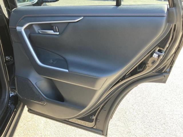 ＲＡＶ４ ４ＷＤアドベンチャー　新品タイヤ／保証書／純正　９インチ　ＳＤナビ／デジタルインナーミラー／衝突安全装置／エアーシート　前席／車線逸脱防止支援システム／シート　合皮／ヘッドランプ　ＬＥＤ／Ｂｌｕｅｔｏｏｔｈ接続　４ＷＤ（21枚目）