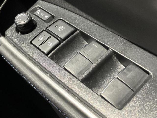 ヴォクシー ハイブリッドS-Z 保証書/ディスプレイオーディオ10インチ/トヨタセーフティセンス/両側電動スライドドア/シートヒーター 前席/車線逸脱防止支援システム/シート ハーフレザー/ドライブレコーダー 前後 バックカメラ(30枚目)