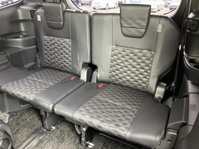 ヴォクシー ハイブリッドＳ－Ｚ　新品タイヤ／保証書／ディスプレイオーディオ＋ナビ／フリップダウンモニター／衝突安全装置／両側電動スライドドア／シートヒーター／全方位モニター／車線逸脱防止支援システム／シート　ハーフレザー（19枚目）