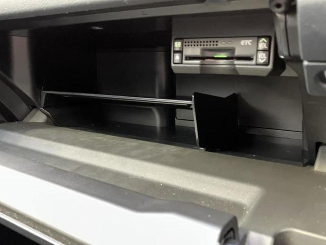 ＣＴ ＣＴ２００ｈバージョンＣ　サンルーフ／純正　ＨＤＤナビ／シートヒーター　前席／ヘッドランプ　ＨＩＤ／ＵＳＢジャック／Ｂｌｕｅｔｏｏｔｈ接続／ＥＴＣ／ＥＢＤ付ＡＢＳ／横滑り防止装置／アイドリングストップ／クルーズコントロール（34枚目）