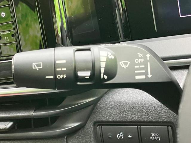 ノート Ｘ　保証書／純正　９インチ　メモリーナビ／インテリジェントルームミラー／エマージェンシーブレーキ／アラウンドビューモニター／車線逸脱防止支援システム／ドライブレコーダー　前後／ヘッドランプ　ＬＥＤ（16枚目）