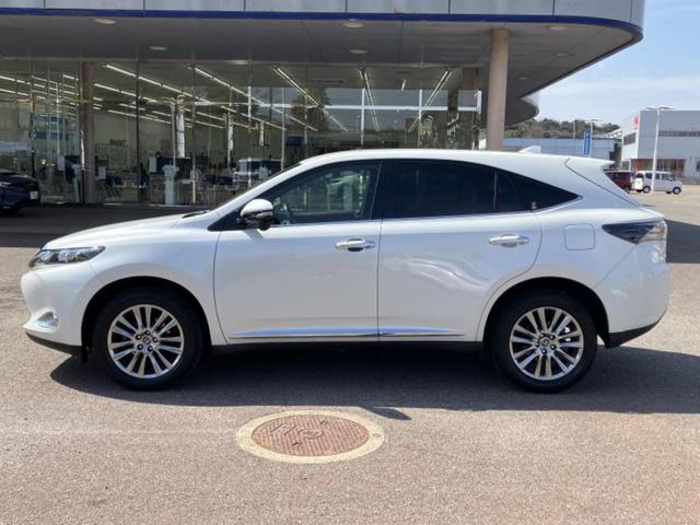 ハリアー プレミアム 純正 9インチ SDナビ/パノラミックビューモニター/車線逸脱防止支援システム/シート ハーフレザー/電動バックドア/ヘッドランプ LED/Bluetooth接続/ETC/EBD付ABS 全周囲カメラ(2枚目)