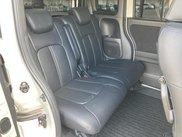 Ｎ－ＢＯＸカスタム Ｌ・ターボ　新品タイヤ／保証書／社外　１１インチ　ＳＤナビ／フリップダウンモニター　社外　１２．８インチ／衝突安全装置／両側電動スライドドア／シートヒーター／車線逸脱防止支援システム／シート　合皮　ターボ　ＥＴＣ（5枚目）