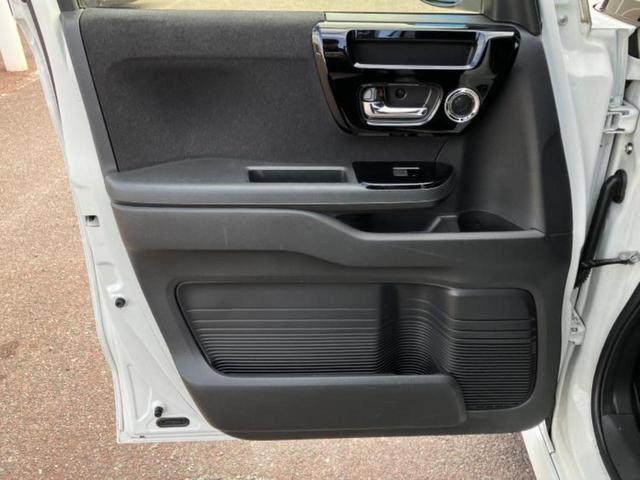 Ｎ－ＢＯＸカスタム Ｌ・ターボ　新品タイヤ／保証書／社外　１１インチ　ＳＤナビ／フリップダウンモニター　社外　１２．８インチ／衝突安全装置／両側電動スライドドア／シートヒーター／車線逸脱防止支援システム／シート　合皮　ターボ　ＥＴＣ（22枚目）