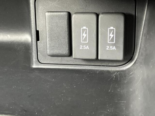 Ｎ－ＢＯＸカスタム Ｌ・ターボ　新品タイヤ／保証書／社外　１１インチ　ＳＤナビ／フリップダウンモニター　社外　１２．８インチ／衝突安全装置／両側電動スライドドア／シートヒーター／車線逸脱防止支援システム／シート　合皮　ターボ　ＥＴＣ（35枚目）