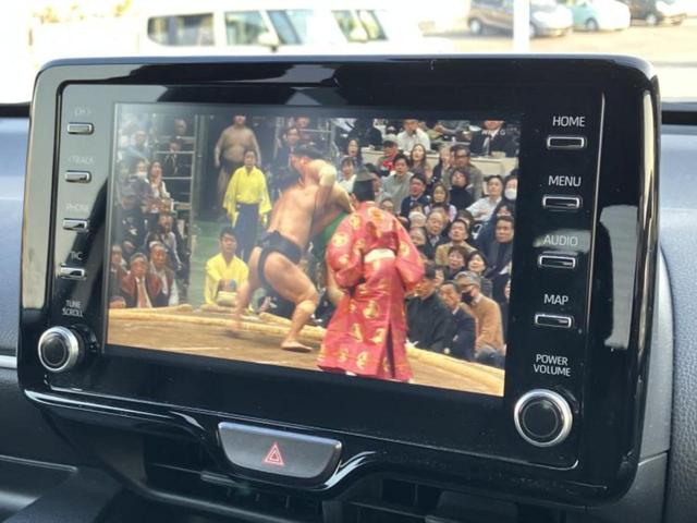 ヤリス ハイブリッドＺ　新品タイヤ／保証書／ディスプレイオーディオ＋ナビ８インチ／衝突安全装置／シートヒーター／車線逸脱防止支援システム／ドライブレコーダー　前後／ヘッドランプ　ＬＥＤ／ＵＳＢジャック　衝突被害軽減システム（12枚目）