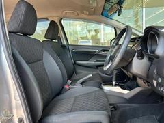 「この車の写真をもっと見たい」「状態が気になる」「この装備はついている？」どんな小さな疑問でもお気軽にお問い合わせください！ 4