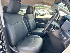 「この車の写真をもっと見たい」「状態が気になる」「この装備はついている？」どんな小さな疑問でもお気軽にお問い合わせください！ 4