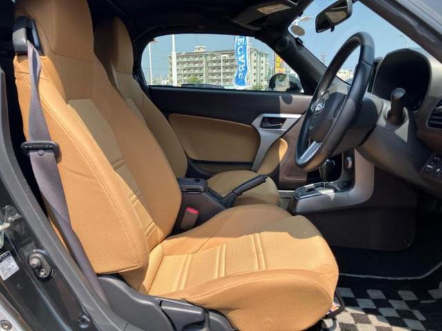 コペン ローブ　社外　ＳＤナビ／シートヒーター　前席／ヘッドランプ　ＨＩＤ／ＥＴＣ／ＥＢＤ付ＡＢＳ／横滑り防止装置／ワンセグＴＶ／エアバッグ　運転席／エアバッグ　助手席／アルミホイール　純正　１６インチ　盗難防止装置（4枚目）
