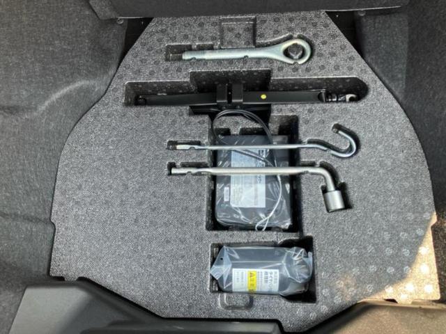コペン ローブ　社外　ＳＤナビ／シートヒーター　前席／ヘッドランプ　ＨＩＤ／ＥＴＣ／ＥＢＤ付ＡＢＳ／横滑り防止装置／ワンセグＴＶ／エアバッグ　運転席／エアバッグ　助手席／アルミホイール　純正　１６インチ　盗難防止装置（19枚目）