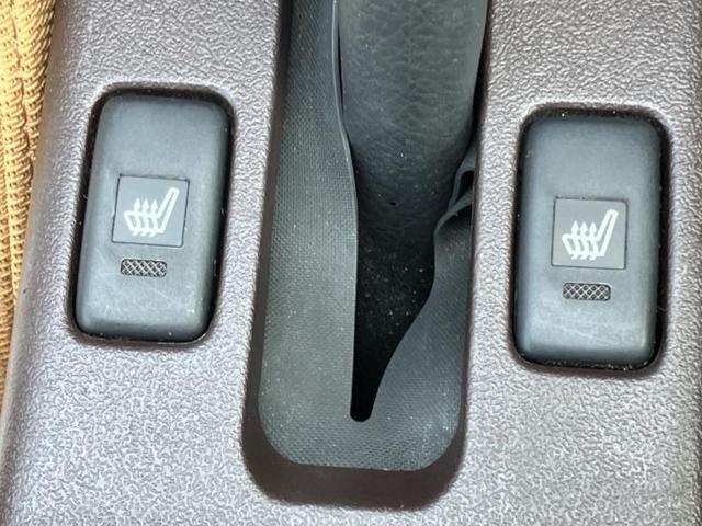 コペン ローブ　社外　ＳＤナビ／シートヒーター　前席／ヘッドランプ　ＨＩＤ／ＥＴＣ／ＥＢＤ付ＡＢＳ／横滑り防止装置／ワンセグＴＶ／エアバッグ　運転席／エアバッグ　助手席／アルミホイール　純正　１６インチ　盗難防止装置（29枚目）