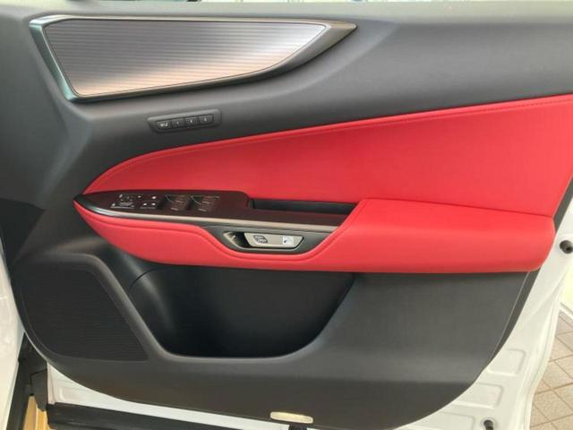 ＮＸ ＮＸ３５０ｈ　Ｆスポーツ　パノラマルーフ／保証書／ディスプレイオーディオ＋ナビ１４インチ／デジタルインナーミラー／プリクラッシュセーフティ／シートヒーター／パノラミックビューモニター／車線逸脱防止支援システム　革シート（20枚目）
