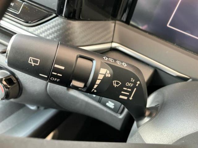 ノート Ｘ　純正　９インチ　ＳＤナビ／インテリジェントルームミラー／エマージェンシーブレーキ／アラウンドビューモニター／車線逸脱防止支援システム／プロパイロット／パーキングアシスト　バックガイド　全周囲カメラ（18枚目）
