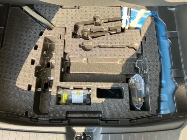 ノート Ｘ　純正　９インチ　ＳＤナビ／インテリジェントルームミラー／エマージェンシーブレーキ／アラウンドビューモニター／車線逸脱防止支援システム／プロパイロット／パーキングアシスト　バックガイド　全周囲カメラ（23枚目）