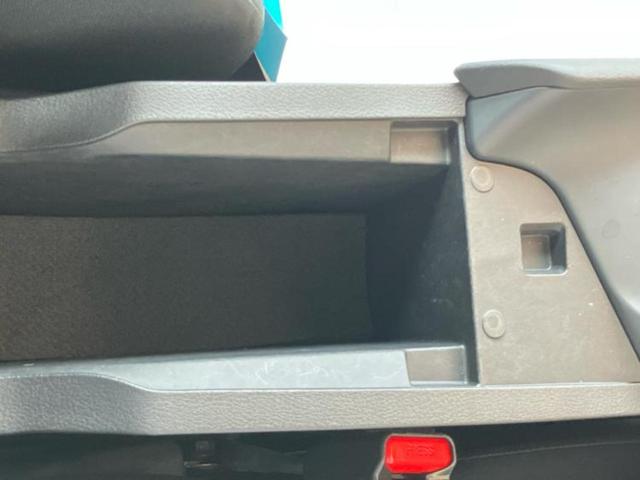 ノート Ｘ　純正　９インチ　ＳＤナビ／インテリジェントルームミラー／エマージェンシーブレーキ／アラウンドビューモニター／車線逸脱防止支援システム／プロパイロット／パーキングアシスト　バックガイド　全周囲カメラ（33枚目）