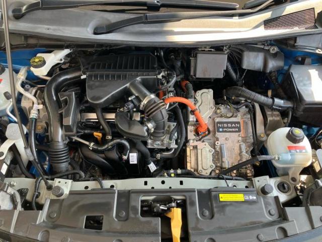 ノート Ｘ　純正　９インチ　ＳＤナビ／インテリジェントルームミラー／エマージェンシーブレーキ／アラウンドビューモニター／車線逸脱防止支援システム／プロパイロット／パーキングアシスト　バックガイド　全周囲カメラ（52枚目）