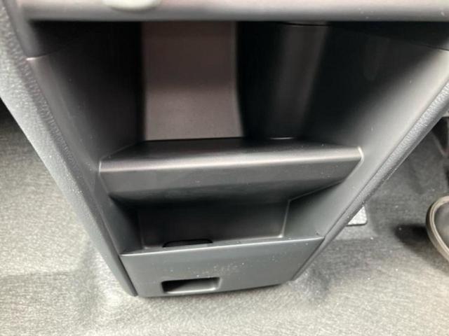 フリード クロスター　保証書／純正　８インチ　ナビ／ホンダセンシング／両側電動スライドドア／シートヒーター　前席／車線逸脱防止支援システム／登録済未使用車／ヘッドランプ　ＬＥＤ／Ｂｌｕｅｔｏｏｔｈ接続／ＥＢＤ付ＡＢＳ（38枚目）