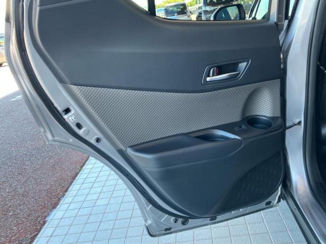Ｃ－ＨＲ Ｇ　保証書／ディスプレイオーディオ＋ナビ／トヨタセーフティセンス／車線逸脱防止支援システム／シート　ハーフレザー／パーキングアシスト　バックガイド／ドライブレコーダー　前後　衝突被害軽減システム　ドラレコ（22枚目）