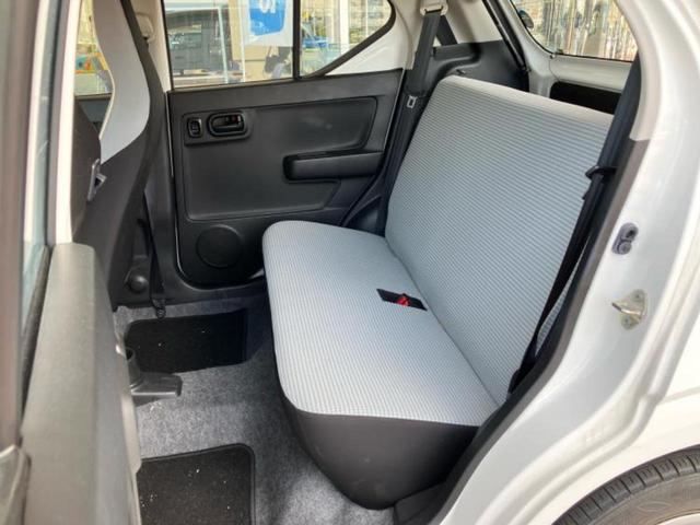アルト Ｌ　新品タイヤ／社外　ＳＤナビ／衝突安全装置／シートヒーター／車線逸脱防止支援システム／ＥＴＣ／ＥＢＤ付ＡＢＳ／横滑り防止装置／アイドリングストップ／ワンセグＴＶ／エアバッグ　運転席／エアバッグ　助手席（7枚目）