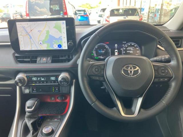 ＲＡＶ４ ４ＷＤハイブリッドアドベンチャーオフロードパッケ２　新品タイヤ／保証書／ディスプレイオーディオ＋ナビ１０．５インチ／デジタルインナーミラー／トヨタセーフティセンス／シートヒーター　前席／パノラミックビューモニター／車線逸脱防止支援システム　全周囲カメラ（15枚目）