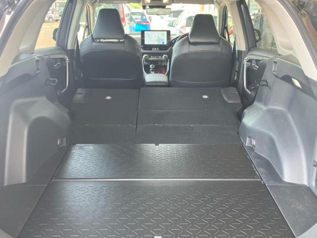 ＲＡＶ４ ４ＷＤハイブリッドアドベンチャーオフロードパッケ２　新品タイヤ／保証書／ディスプレイオーディオ＋ナビ１０．５インチ／デジタルインナーミラー／トヨタセーフティセンス／シートヒーター　前席／パノラミックビューモニター／車線逸脱防止支援システム　全周囲カメラ（19枚目）