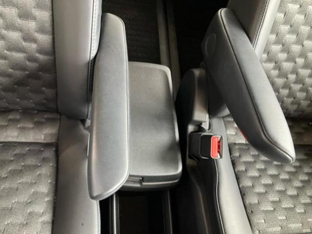 ヴォクシー Ｓ－Ｚ　新品タイヤ／保証書／ディスプレイオーディオ１０インチ／フリップダウンモニター　純正　１４インチ／トヨタセーフティセンス／両側電動スライドドア／シートヒーター　前席／車線逸脱防止支援システム　ＴＶ（35枚目）