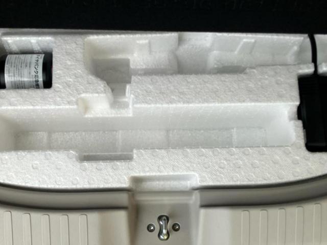 Ｎ－ＢＯＸ ヒョウジュン　保証書／純正　８インチ　ナビ／ホンダセンシング／両側電動スライドドア／シートヒーター　前席／車線逸脱防止支援システム／届出済未使用車／ヘッドランプ　ＬＥＤ／Ｂｌｕｅｔｏｏｔｈ接続／ＥＢＤ付ＡＢＳ（25枚目）