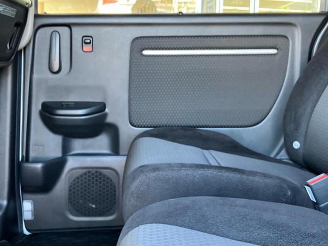 ステップワゴンスパーダ スパーダ・ホンダセンシング　保証書／社外　８インチ　ＳＤナビ／ホンダセンシング／両側電動スライドドア／ヘッドランプ　ＬＥＤ／Ｂｌｕｅｔｏｏｔｈ接続／ＥＴＣ／ＥＢＤ付ＡＢＳ／横滑り防止装置／フルセグＴＶ／エアバッグ　運転席（23枚目）