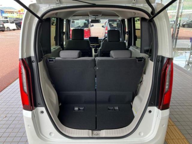 Ｎ－ＢＯＸ ヒョウジュン　保証書／純正　８インチ　ナビ／ホンダセンシング／両側電動スライドドア／シートヒーター　前席／車線逸脱防止支援システム／パーキングアシスト　バックガイド／届出済未使用車　衝突被害軽減システム　禁煙車（8枚目）